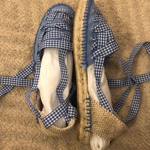 Castañer Blue plaid print espadrilles never worn size 40